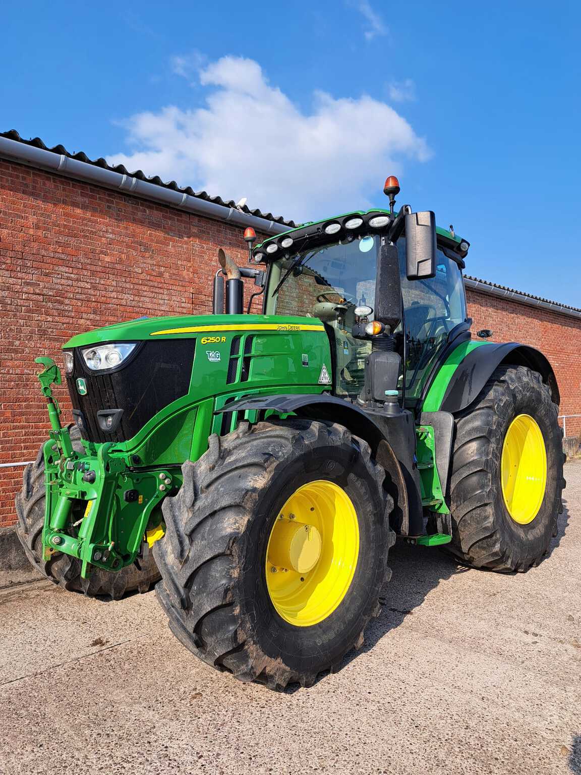John Deere 6250R (2018)