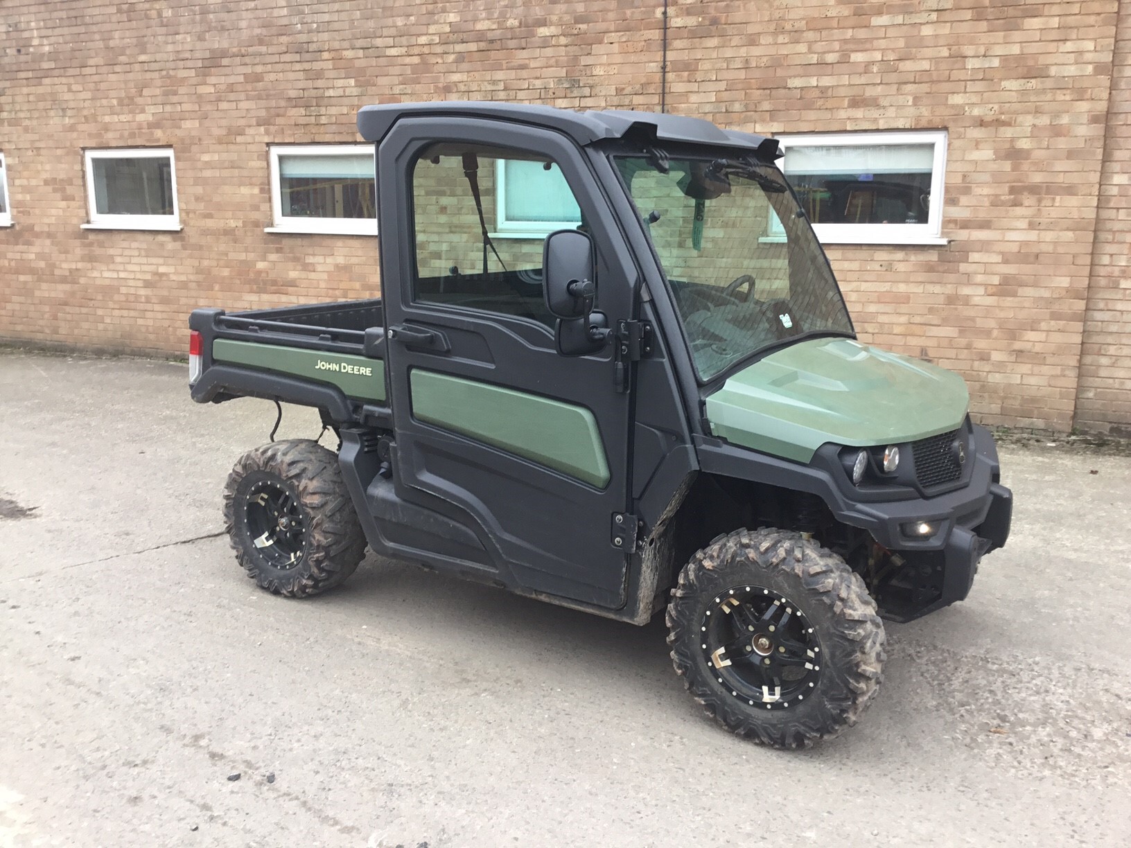 John Deere XUV865M (2022)