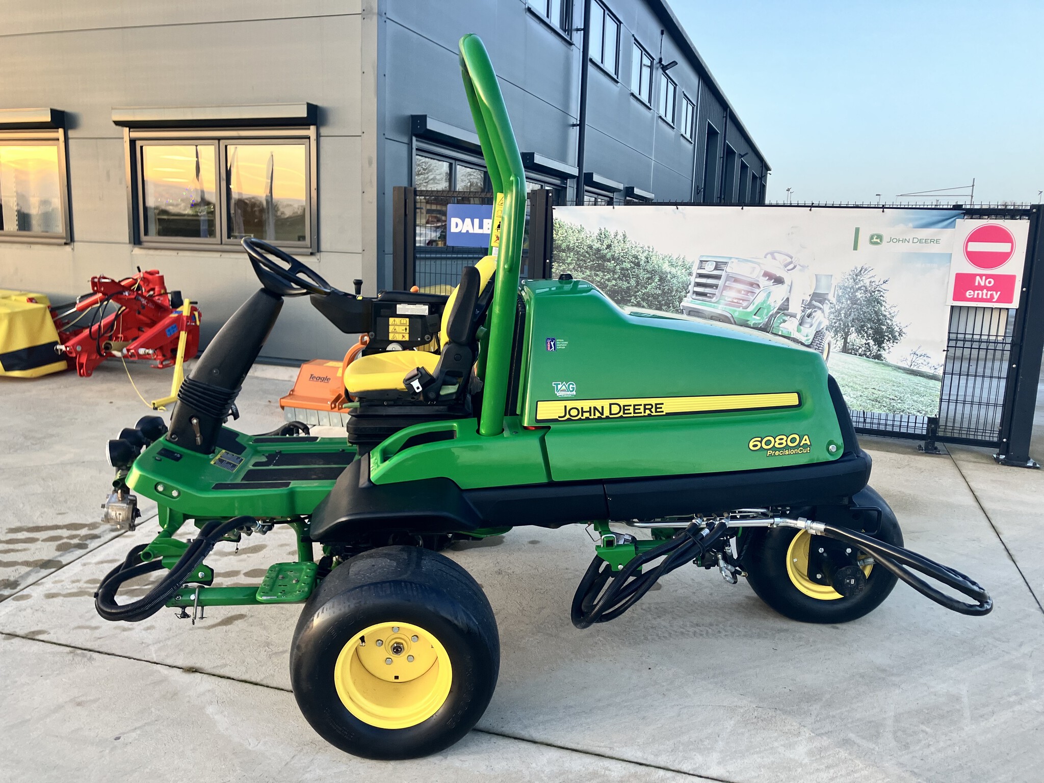 John Deere 6080A (2019)