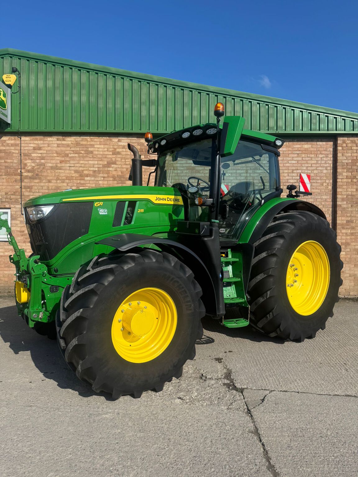 John Deere 6R 215 (2024)
