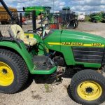 John Deere 4400 (2002) thumbnail 1
