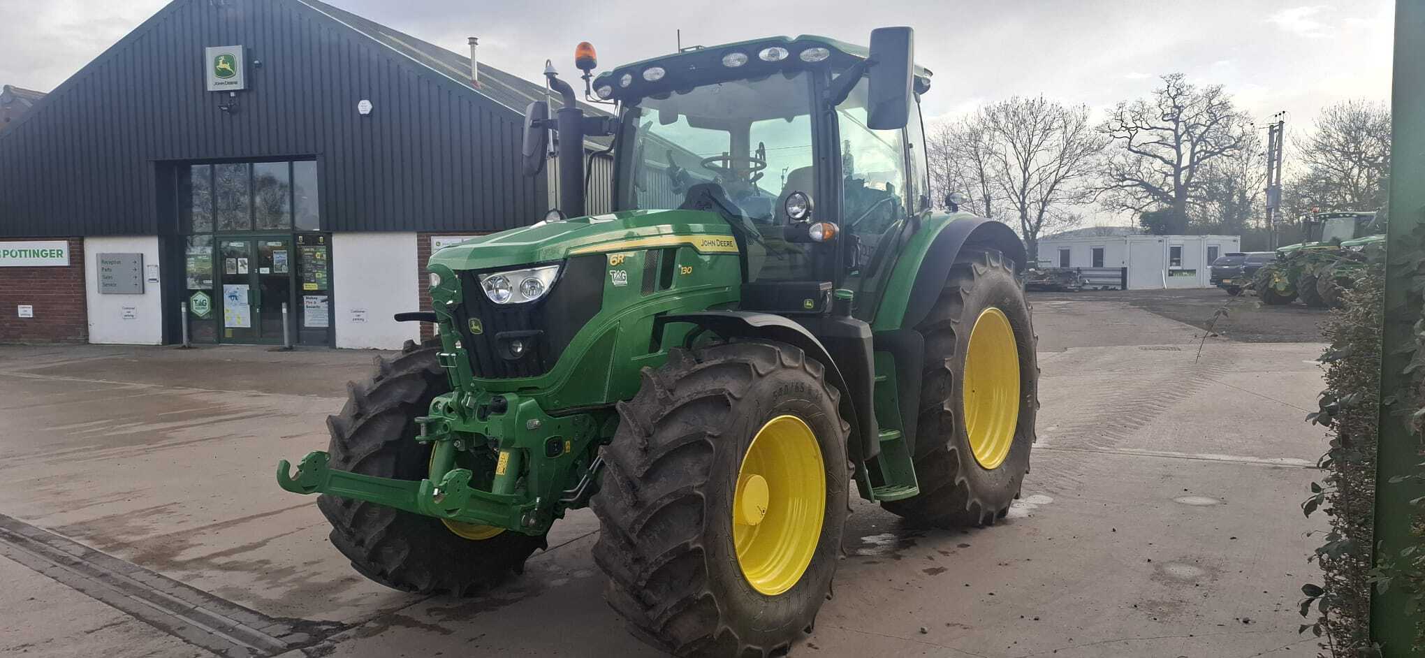 John Deere 6R 130 (2025)