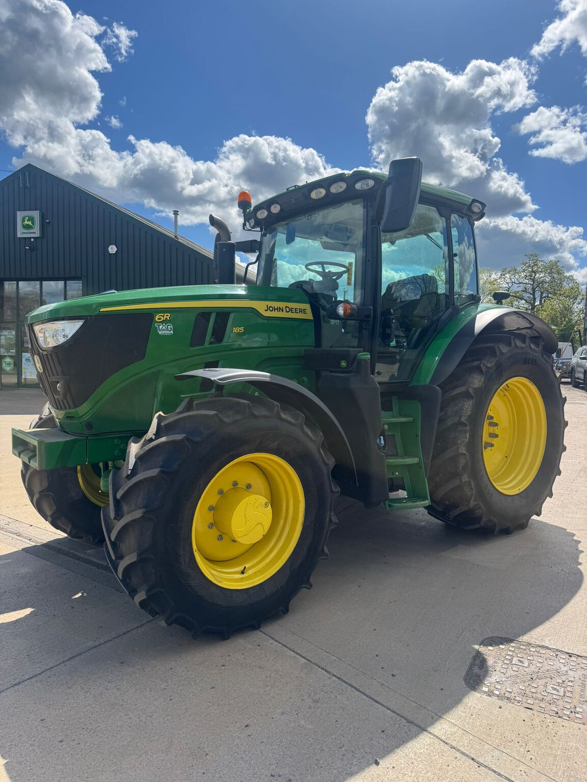 John Deere 6R 185 (2025)