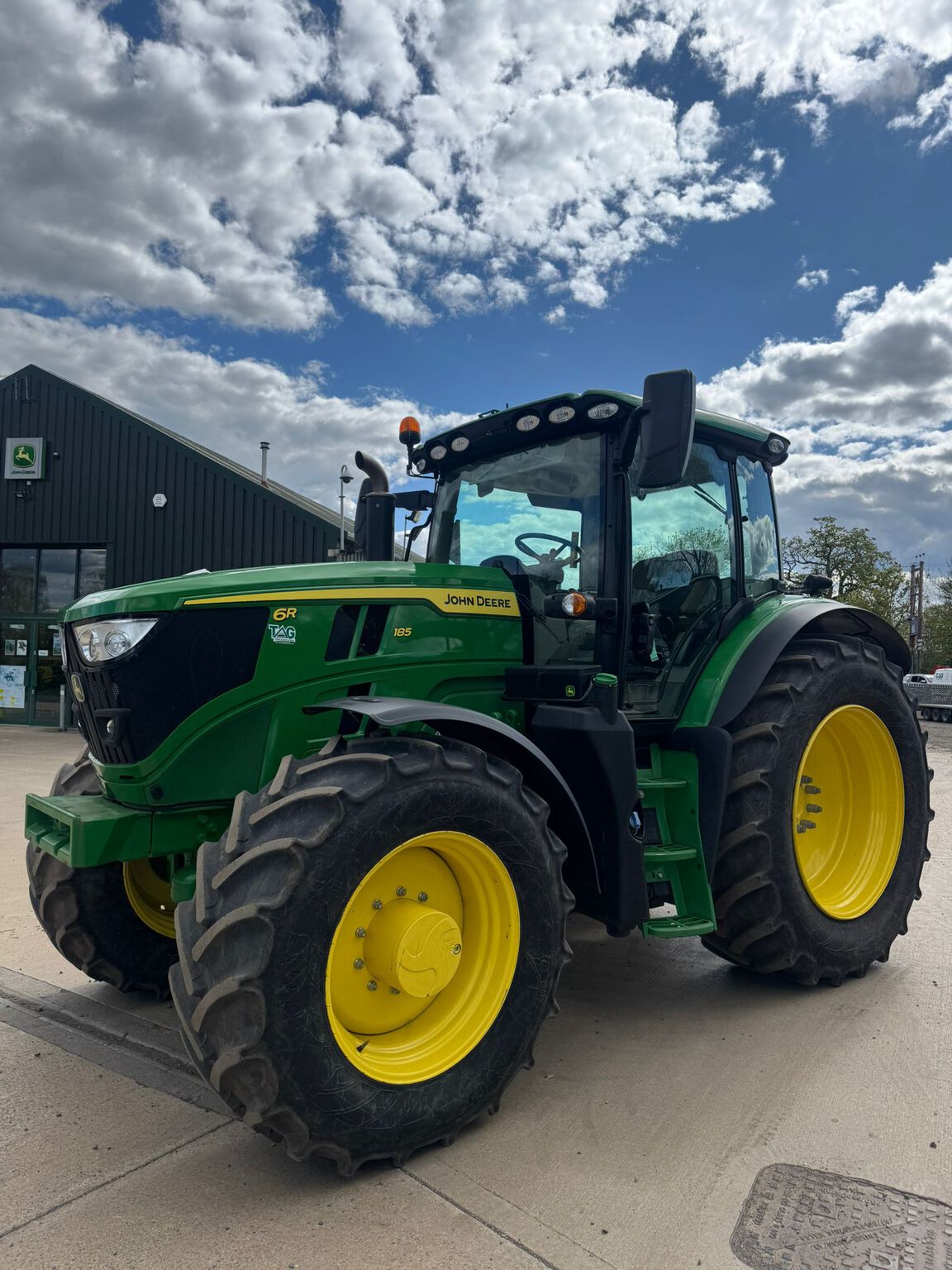 John Deere 6R 185 (2025)