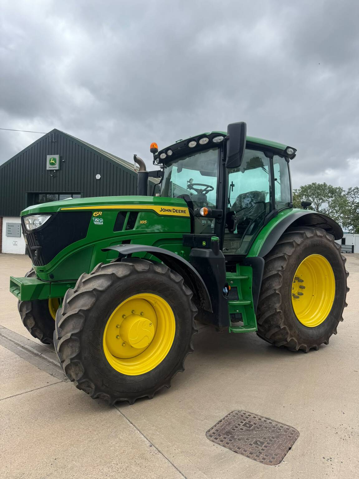 John Deere 6R 185 (2025)