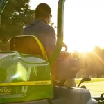 John Deere 2400 PrecisionCut™ Riding Green Mower thumbnail 2