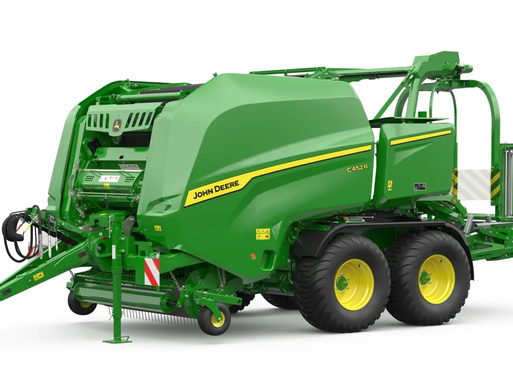 John Deere C452R Variable chamber wrapping baler