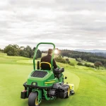 John Deere 2750 PrecisionCut™ Riding Triplex Mower thumbnail 4