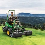 John Deere 2750 PrecisionCut™ Riding Triplex Mower thumbnail 5