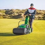 John Deere 225 E-Cut™ Electric Walk Greens Mower thumbnail 2