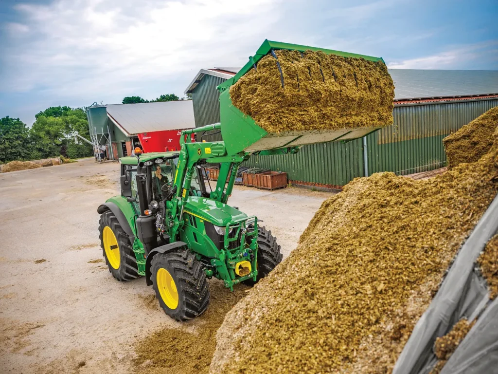 John Deere 623R Front Loader