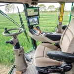 John Deere 332M Self-Propelled Sprayer thumbnail 4