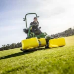 John Deere 2775 E-Cut™ Riding Triplex Mower thumbnail 5