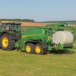 John Deere C442R Fixed chamber wrapping baler thumbnail 2