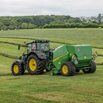 John Deere F442R Fixed chamber round baler thumbnail 2