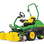 John Deere 2750 E-Cut™ Riding Triplex Mower thumbnail 1