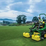 John Deere 2700 E-Cut™ Hybrid Riding Triplex Mower thumbnail 4