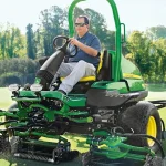 John Deere 6500A E-Cut™ Hybrid Fairway Mower thumbnail 2