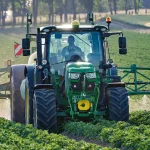 John Deere R740i Trailed Sprayer thumbnail 2