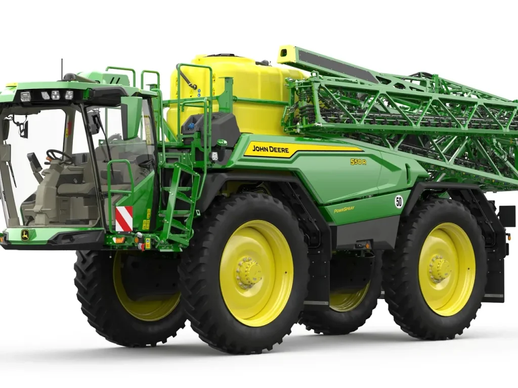 John Deere 560R Self-Propelled Sprayer