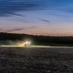 John Deere 560R Self-Propelled Sprayer thumbnail 8