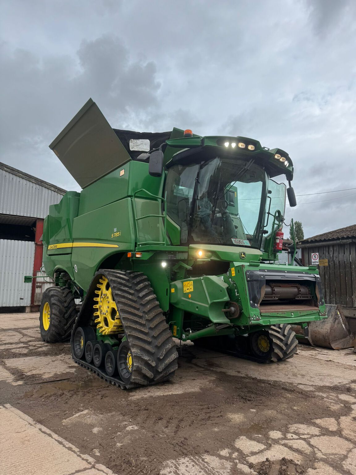 John Deere S785 (2020)