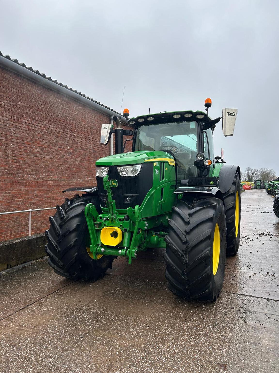 John Deere 6R 215 (2023)