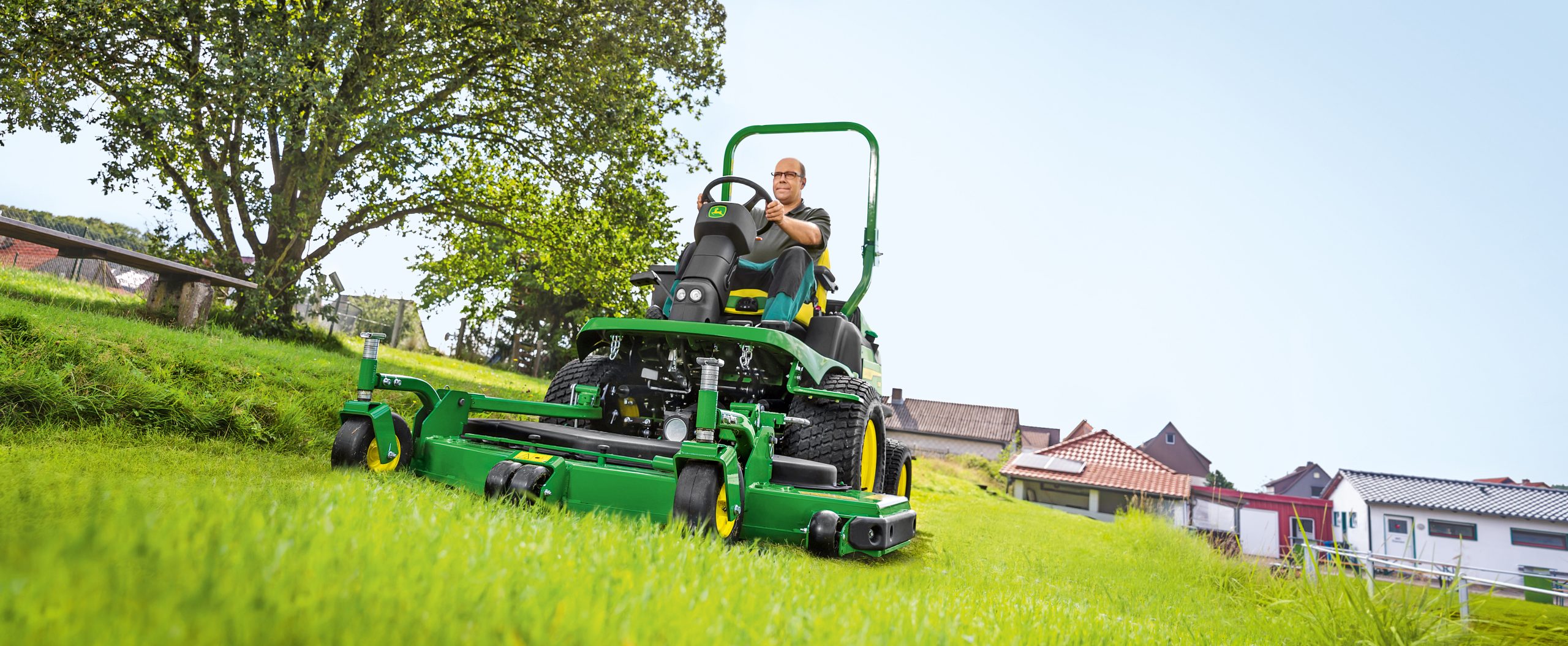 Front & Wide-Area Mowers