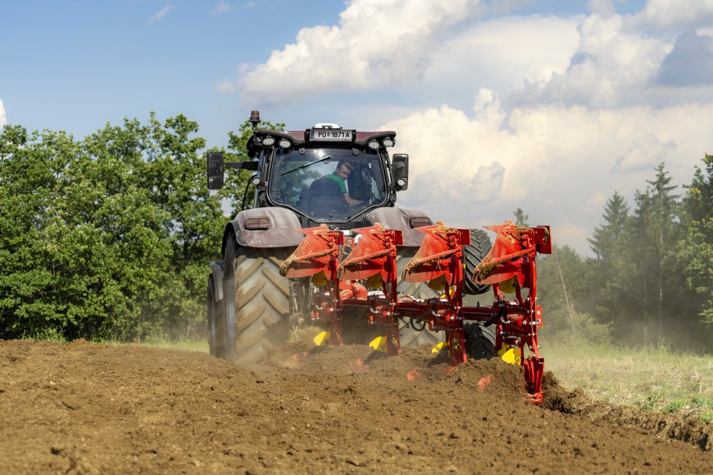 SERVO 3000 Medium Weight Mounted Reversible Ploughs