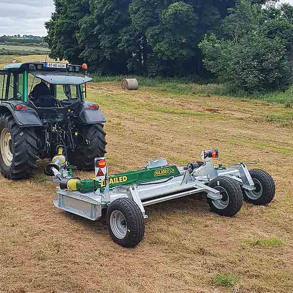 Trailed Grass Topper