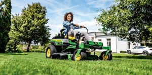Commercial Zero-Turn Mowers