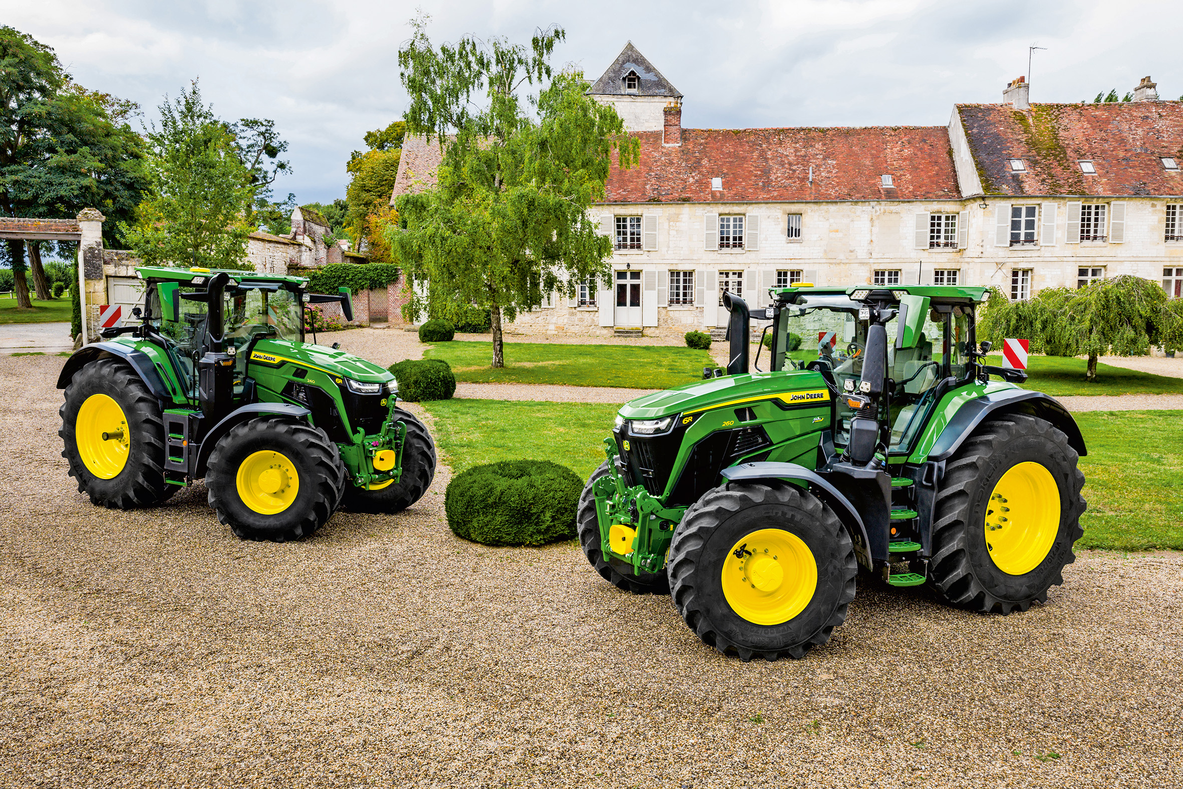 John Deere updates 6R Large and Xtra Large Frame Tractors