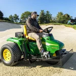 John Deere TruFinish™ 1235 Electric Utility Rake thumbnail 2