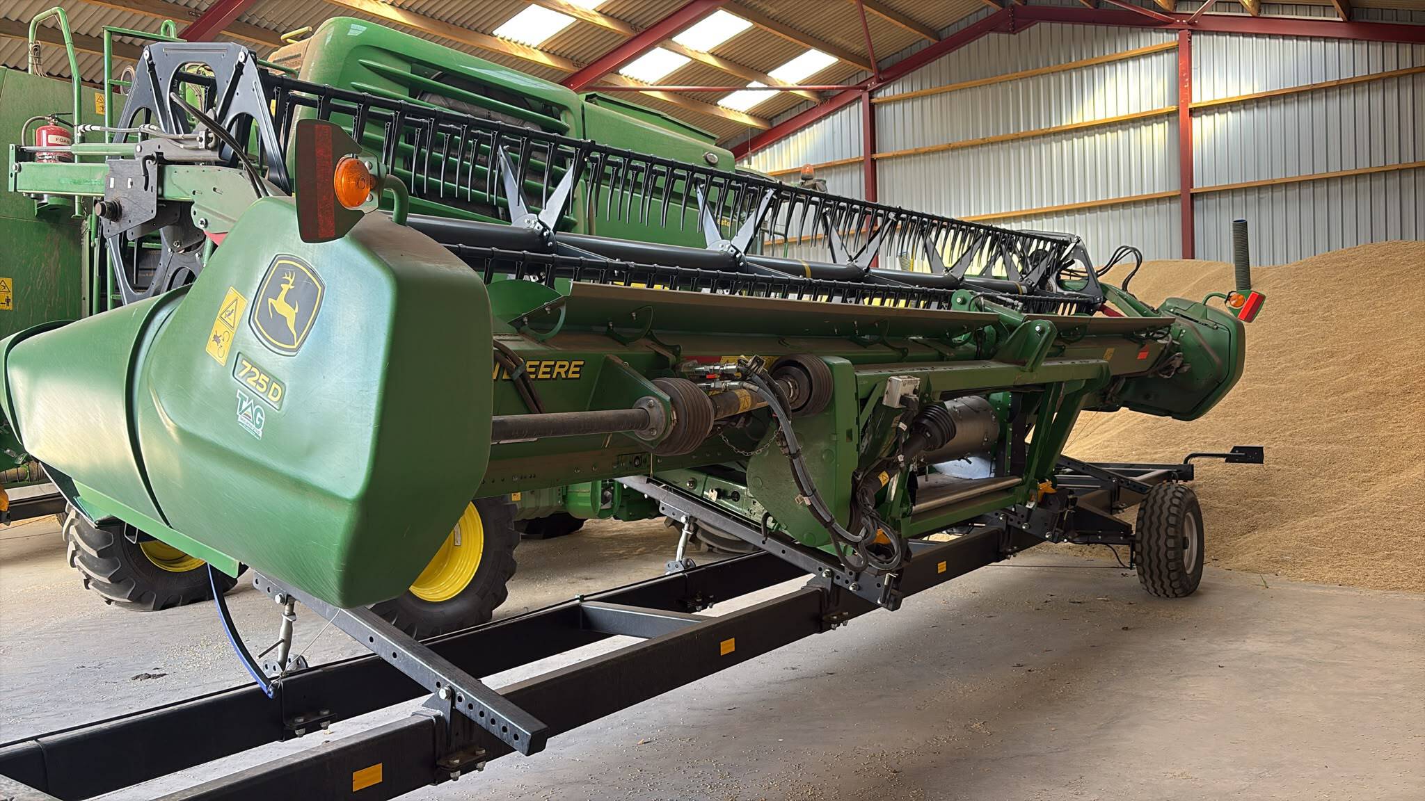 John Deere 725D (2023)