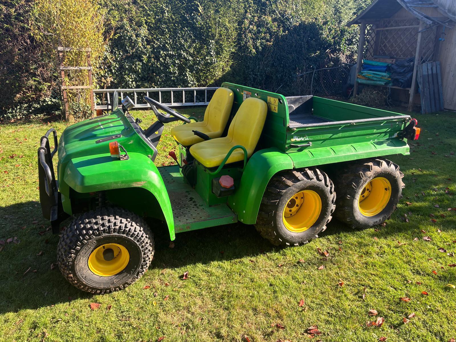 John Deere 6X4 (2000)
